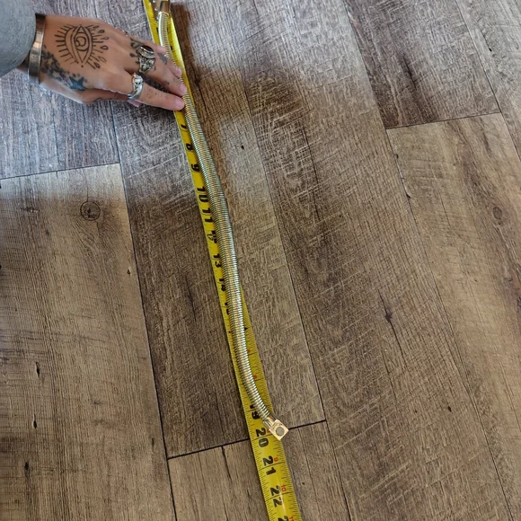 VTG 80s Omega Statement Gold Tone Stunning Tubular Collar Choker 20" Necklace - Picture 5 of 5